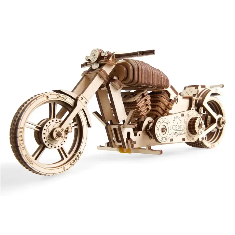 maquette de moto en bois